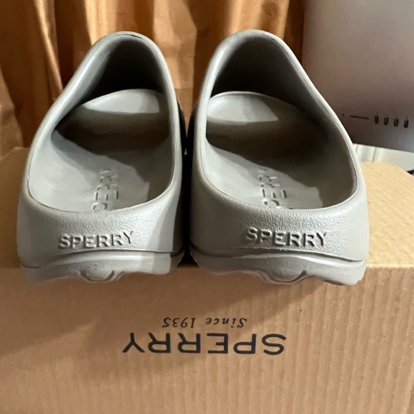 Sperry - Picture 5 of 5